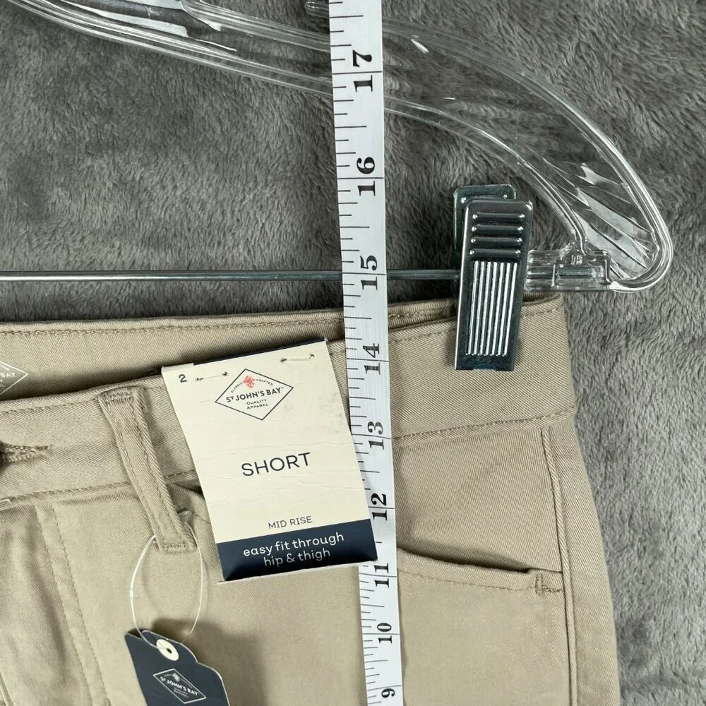St. John’s Bay Mid Rise Chino Shorts Women’s 2 Khaki 5” Inseam Cotton Blend NWT